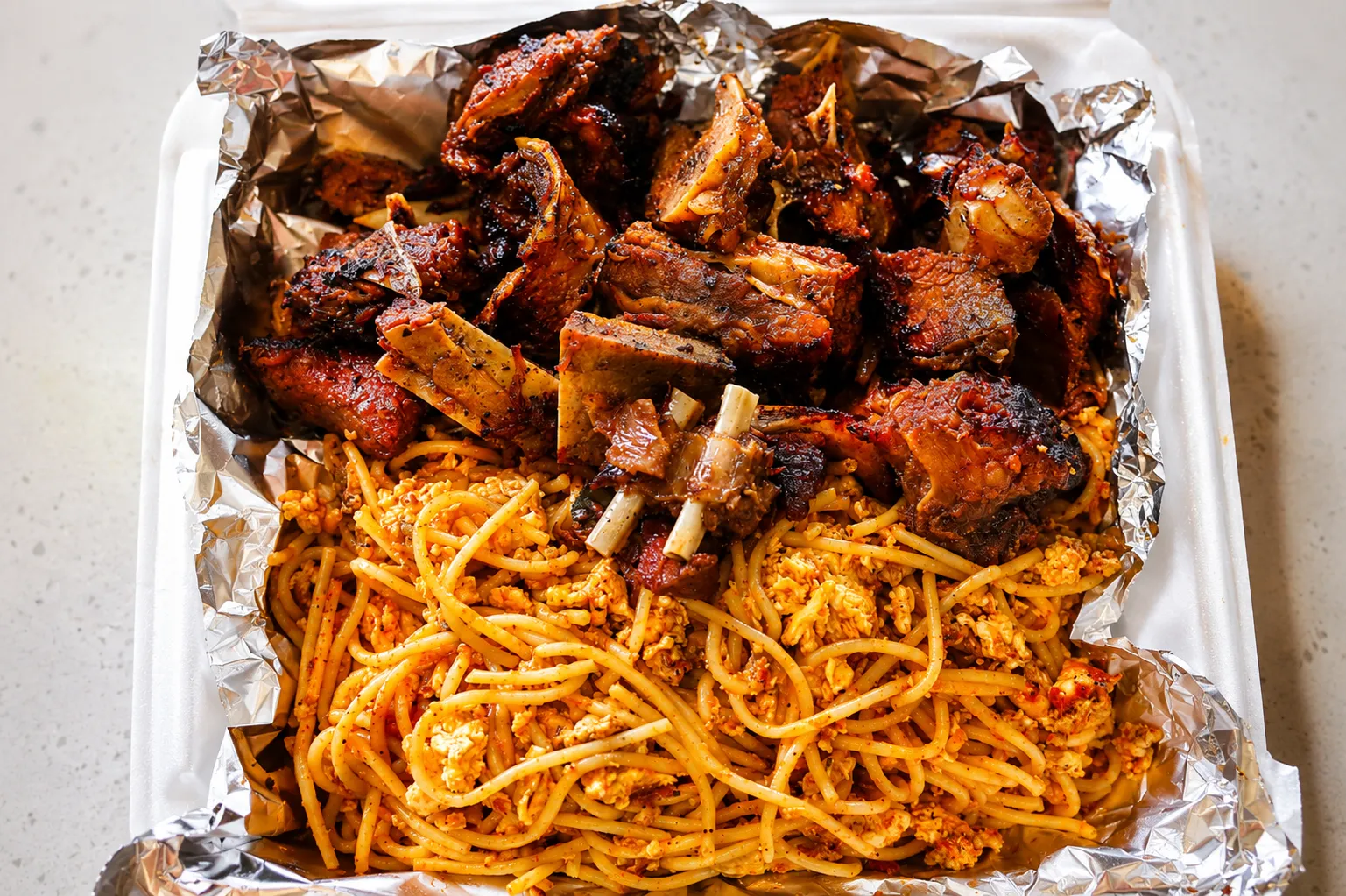Beef ribs with spaghetti