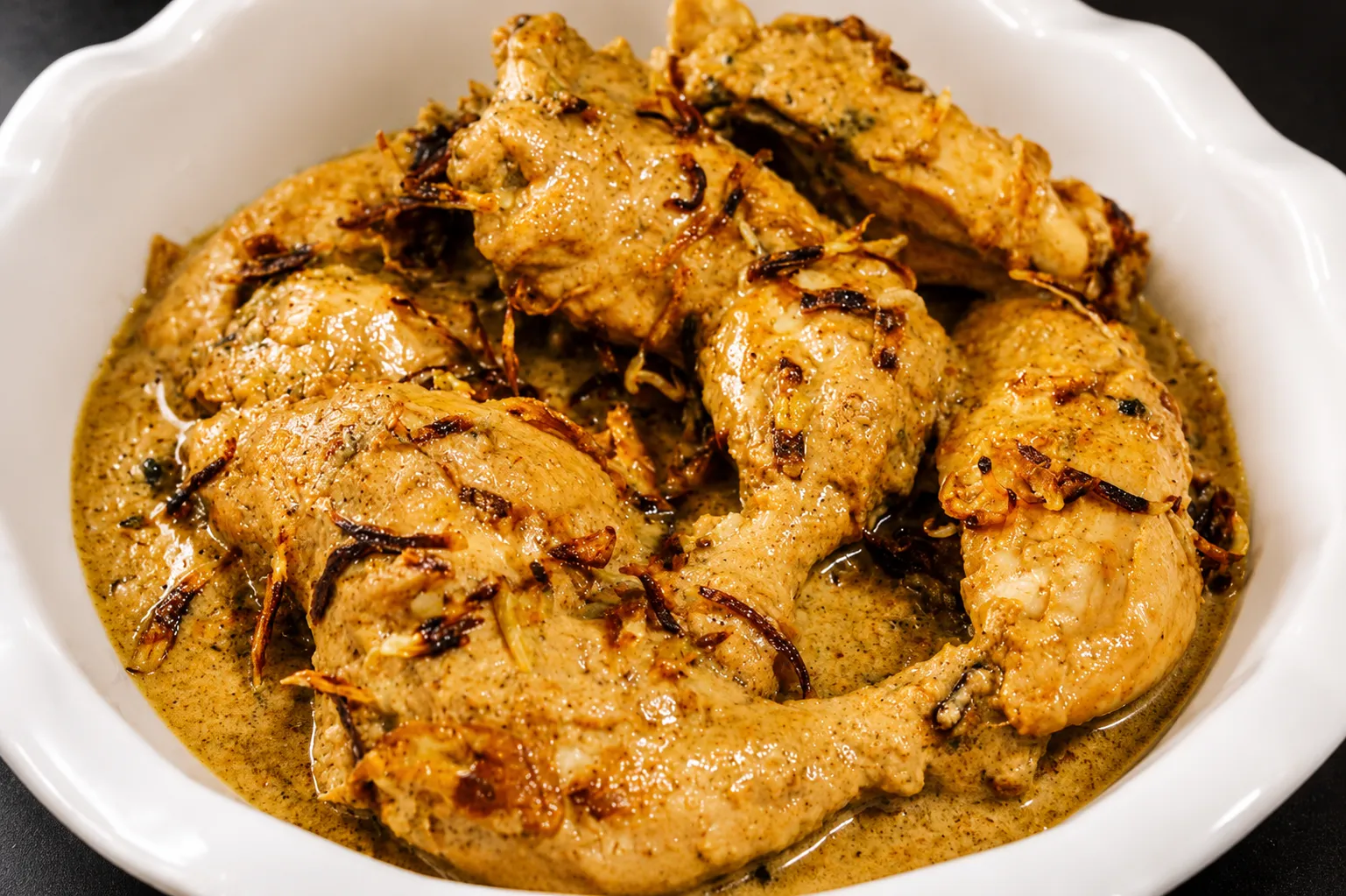 Butter chicken in creamy tomato sauce